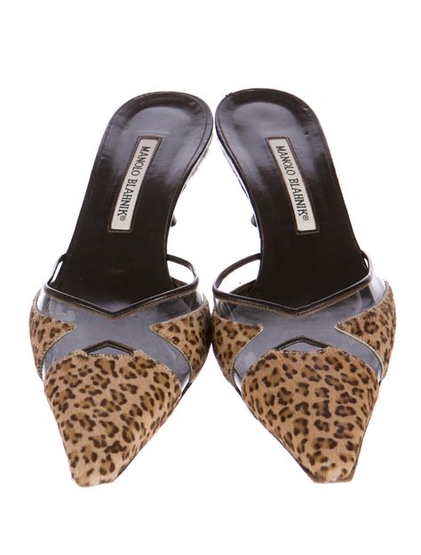 Manolo Blahnik Leopard Printed Ponyhair Mules Shoes Moo The Realreal