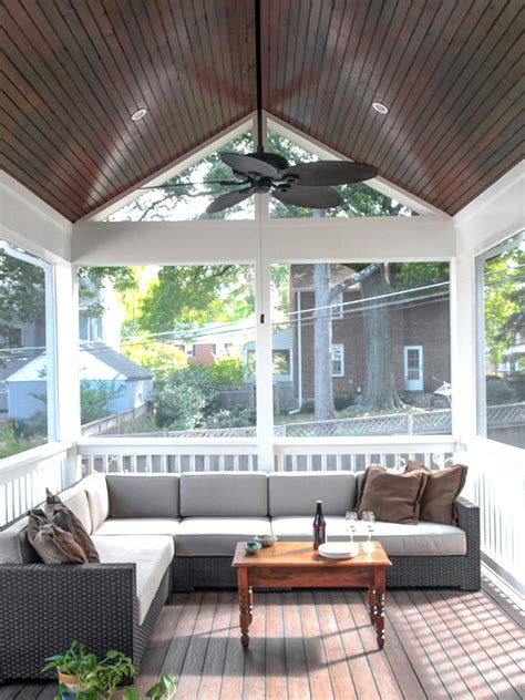 The majority of screened in porch design ideas these designs will certainly include the use or wrought iron furniture, fence or porch rails. Creative Screened Porch Design ideas