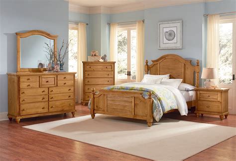 Find design inspiration at bassett furniture. Shutters Poster Bedroom Set (Pine) Vaughan Bassett ...