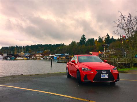 The 2017 Lexus IS 200t | NUVO