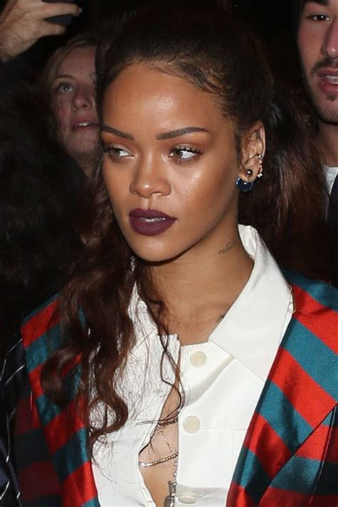 Rihanna Lipstick Colours In Pictures