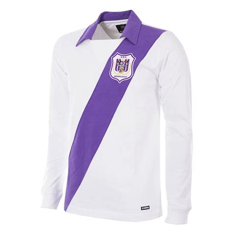 Un match qui a plu à. Anderlecht retro shirt 1962-1963 - Voetbalshirts.com