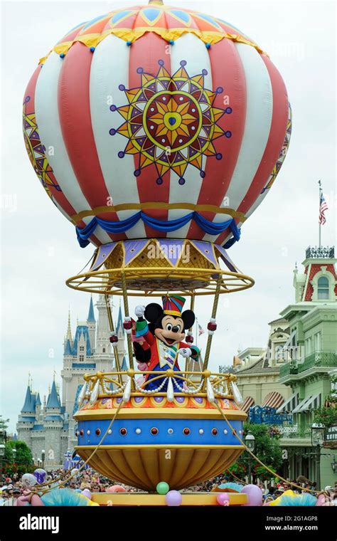 Mickey Mouse In Hot Air Balloon Festival Of Fantasy Parade Magic