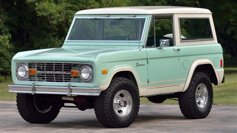 1977 Ford Bronco Baby Blue