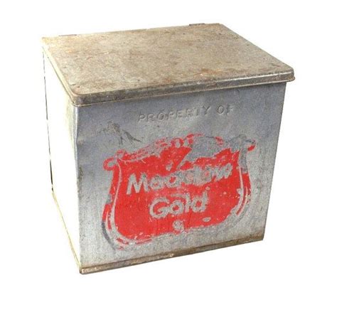 Vintage Meadow Gold Milk Company Insulated Galvanized Metal Milk