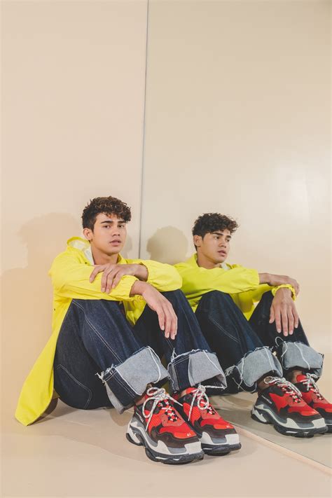 With music streaming on deezer you can discover more than 73 million tracks, create your own playlists, and share your favourite tracks with your friends. Inigo Pascual drops new single "Should Be Me" - Orange ...
