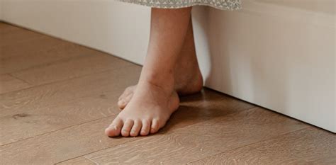 5 Reasons Why Your Feet Are Peeling Feet First Clinic