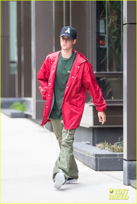 justin and hailey bieber hold hands after new york city lunch photo 4282649 justin bieber