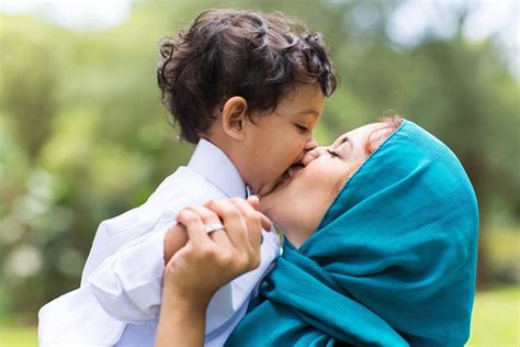10 Telltale Signs Youre Most Probably A Muslim Mother Buzz Ideazz