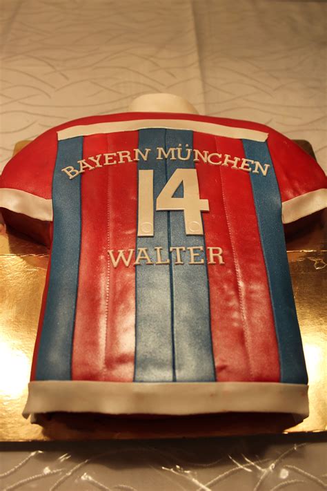 Последние твиты от fc bayern münchen (@fcbayern). Pin auf Cakes Creation