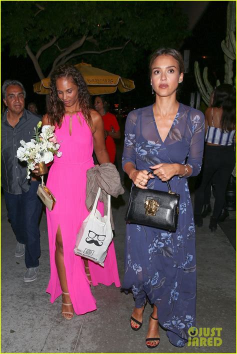 Photo Jessica Alba Gets Her Party On For Sister In Laws Birthday