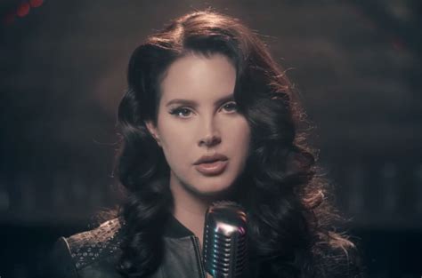 Lana Del Rey Takes The Vintage Route With ‘fallon Performance Billboard