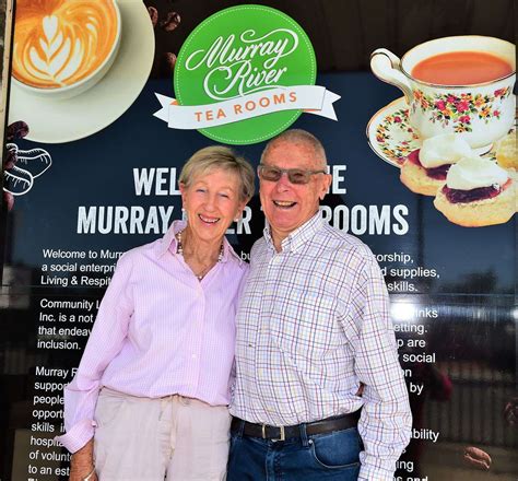 Cherished Echuca community members Noel and Dorothy farewell the twin