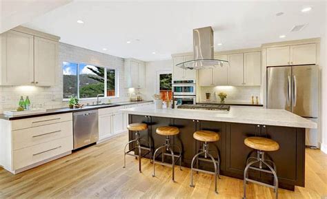 Most woodworkers have at least considered making kitchen cabinets at some point, but often the sheer scale of the undertaking is intimidating. Beautiful Open Floor Plan Kitchen Ideas - Designing Idea