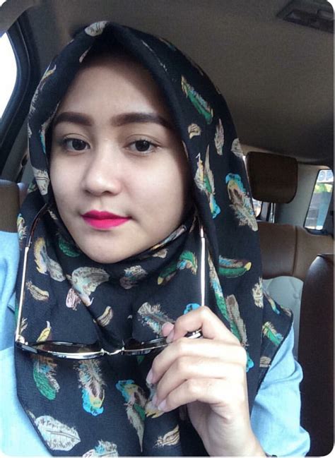 Hijab Seksi Cantiknya Mahasiswa Berhijab Foto Selfie