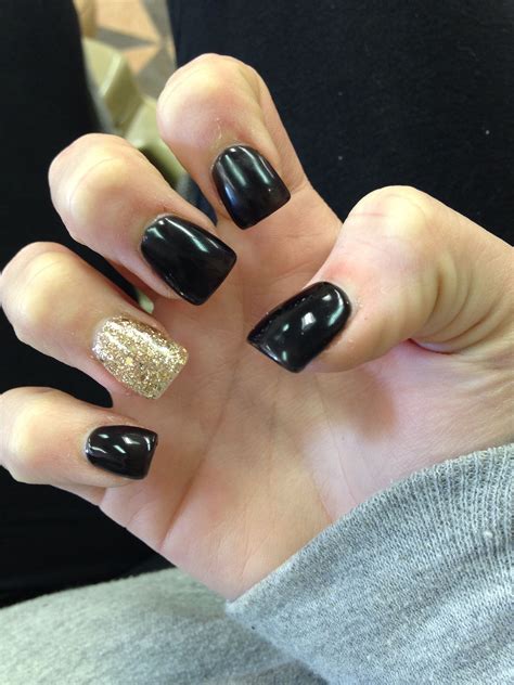 Black And Gold Nail Designs A Stylish And Sophisticated Trend