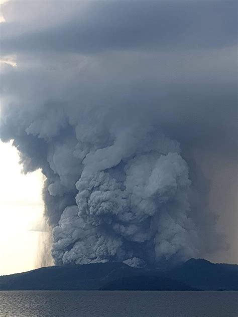 Taal Volcano Eruption What To Do During A Volcano Eruption Hello