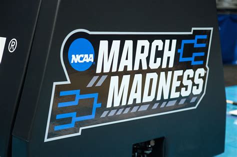 Ncaa Tournament Friday Tv Schedule A Sea Of Blue