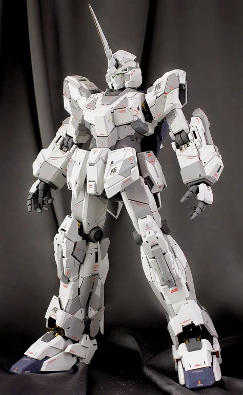 Painted Build Pg 160 Rx 0 Unicorn Gundam Detailed Gundam Kits