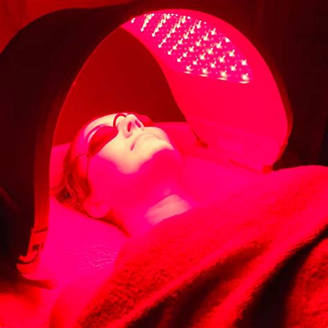 What Is Red Light Therapy Effectiveness Benefits Uses 40 Off