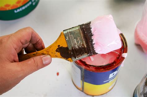 How to Tell the Difference Between Different Types of Paint
