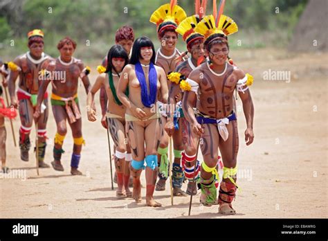 Indios Kalapalo Mato Grosso Brasil Am Rica Del Sur Fotograf A De Stock Alamy