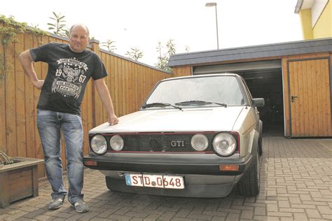 Klein aber fein mit ganz besonders guter musik und besonders leckeren cocktails. Golf 1 GTI Baujahr 1983 ist frisch wie vom Fließband ...