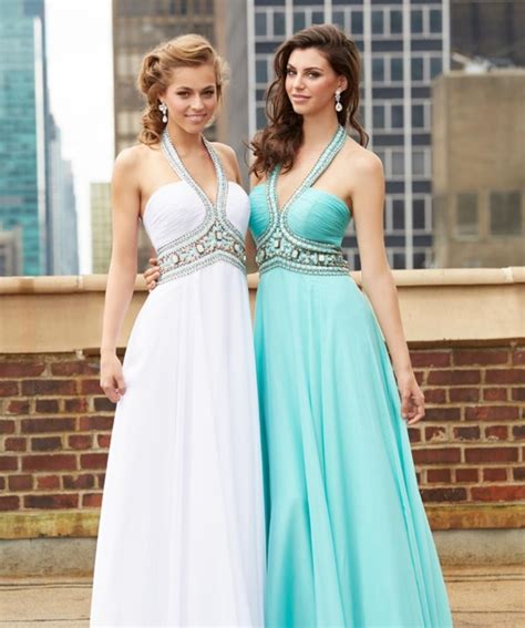 50 gorgeous prom dresses to rule the party