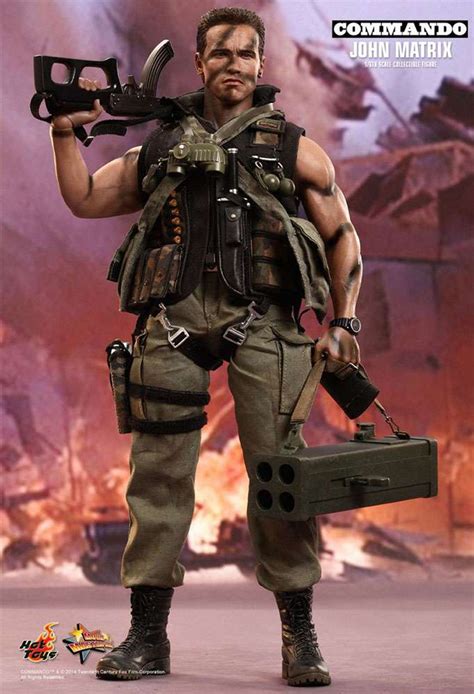 Commando Movie Masterpiece John Matrix 16 Collectible Figure Hot Toys
