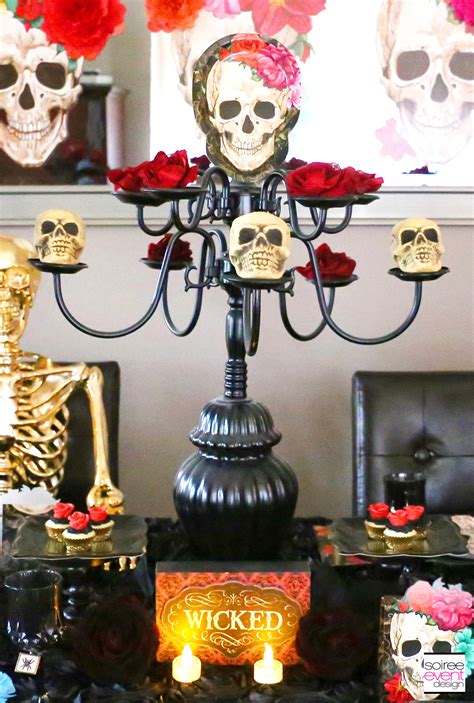 Far from a sad or scary occasion, muertos is a festive family commemoration of loved ones who have passed on, with homages and tributes in all households and major public places. WICKED Day of the Dead Halloween Party Ideas - Soiree ...