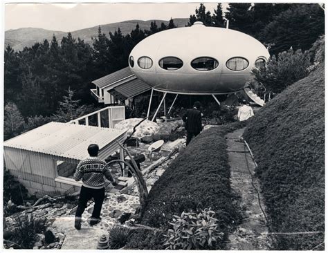 Flying Saucer House Discoverywallnz