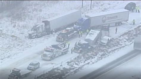 Icy Missouri Highway Leaves One Dead In 47 Car Pile Up 4 Atoms