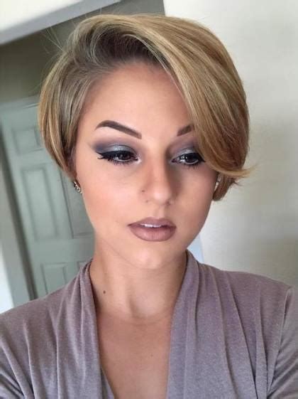Pixie cut with gray bangs. 15 Exquisite Long Pixie Hairstyles