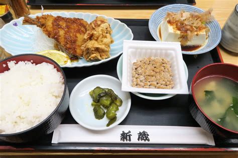As in the thanks/apology should really be going this way (your way). 赤坂見附 ランチ | 赤坂見附駅の格安ランチ25選!