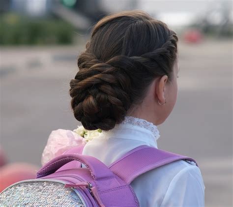 20 Prettiest Middle School Hairstyles Thatll Grab Attention