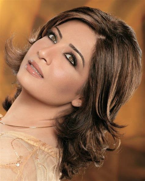Atiqa Odho From Pakistan Beauty With Amazing Cosmetics Pakistani