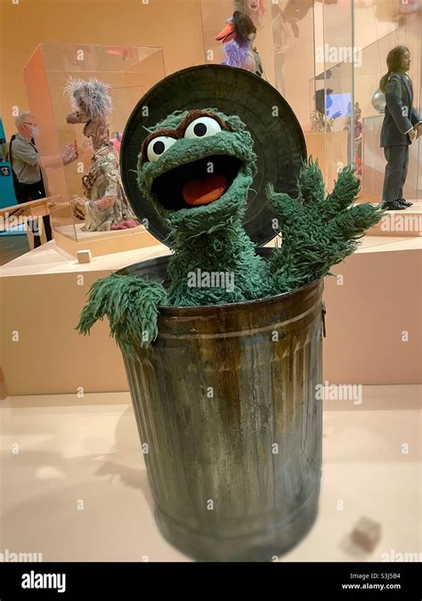 Oscar The Grouch Trashcan Hi Res Stock Photography And Images Alamy