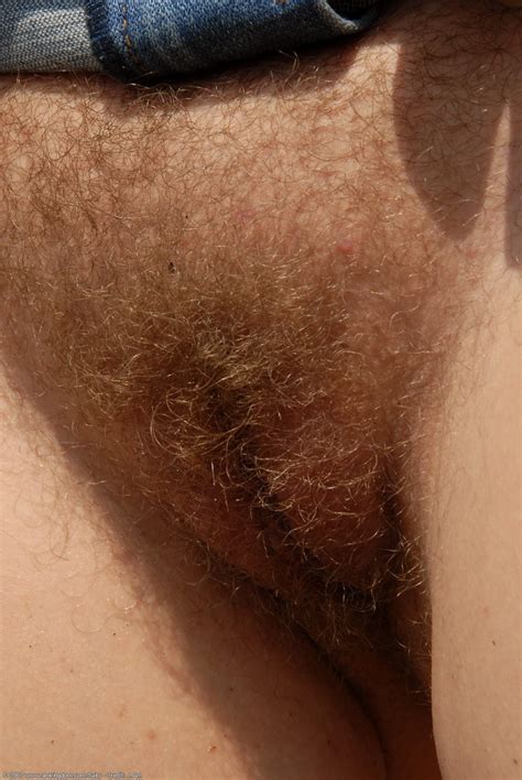 Amateur behaarte vagina Schöne erotische und Porno Fotos