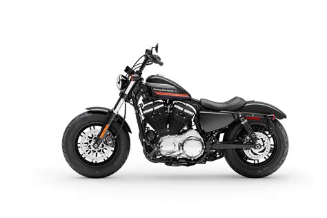 Overview variants specifications reviews gallery compare. 2019 Harley-Davidson Forty-Eight Special and Street Glide ...