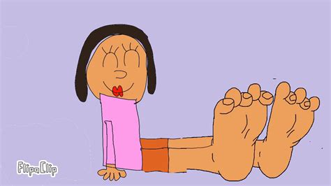 Dora The Explorer Wiggling Her Toes Youtube
