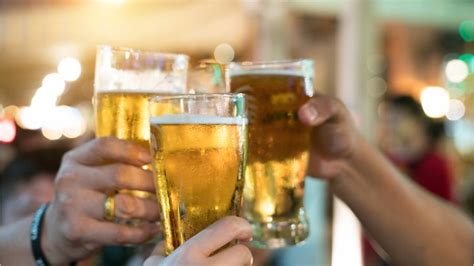 Harmful Alcohol Use Is On The Rise — And Experts Warn Its Not Slowing