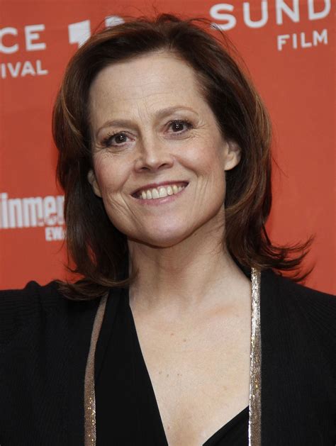 Sigourney Weaver Revisits Paranormal With Red Lights
