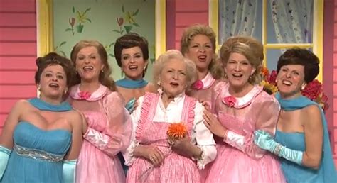 Video Of Betty White On Saturday Night Live Popsugar Entertainment