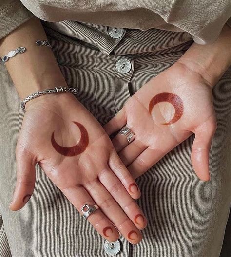 Hennavagabond Deia On Instagram Henna Old Photos By Dinaktb Under The Moonligh Henna