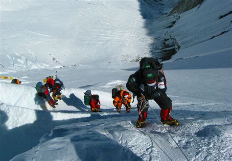 New Everest Safety Rules Delayed Ahead Of Climbing Season