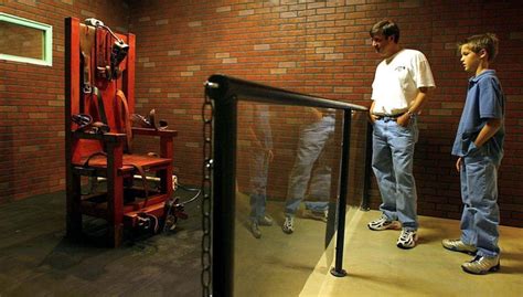 Electric Chair Or Firing Squad Us State Makes Death Row Inmates Choose