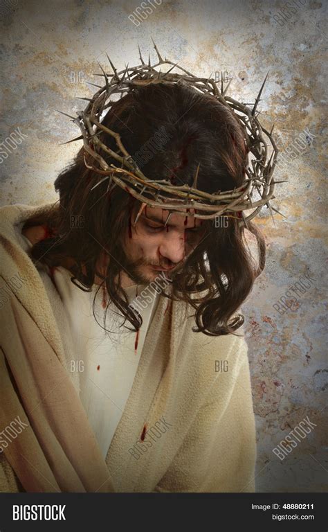Portrait Jesus Crown Image And Photo Free Trial Bigstock