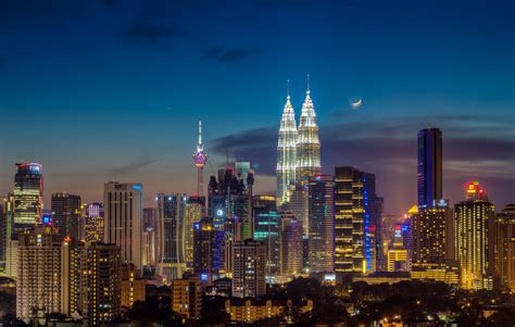Malaysia is a federation of 13 states in southeast asia. Kuala Lumpur Wallpapers Images Photos Pictures Backgrounds