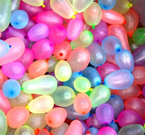 Have A Water Balloon Fight Summer Bucket List For Friends Popsugar Love And Sex Photo 22