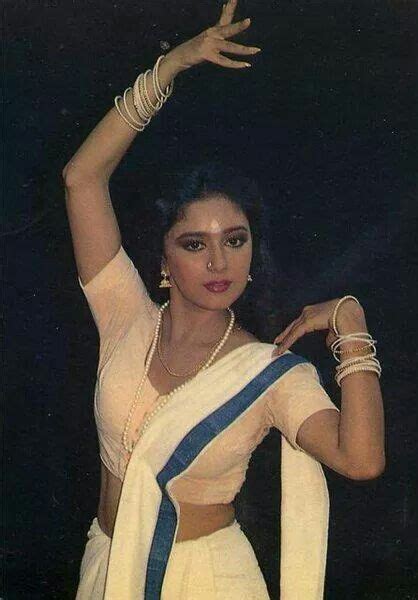 Pin By Aarif Shabbir On Madhuri Most Beautiful Indian Actress